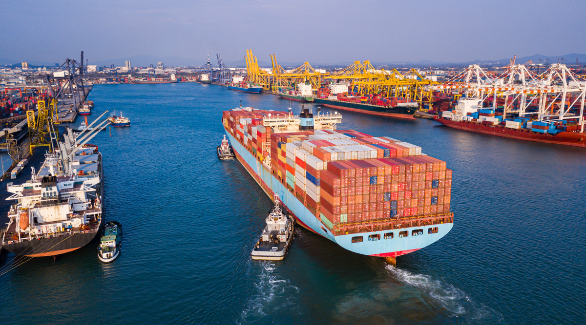 The Benefits of GPS Tracking for Cargo Containers