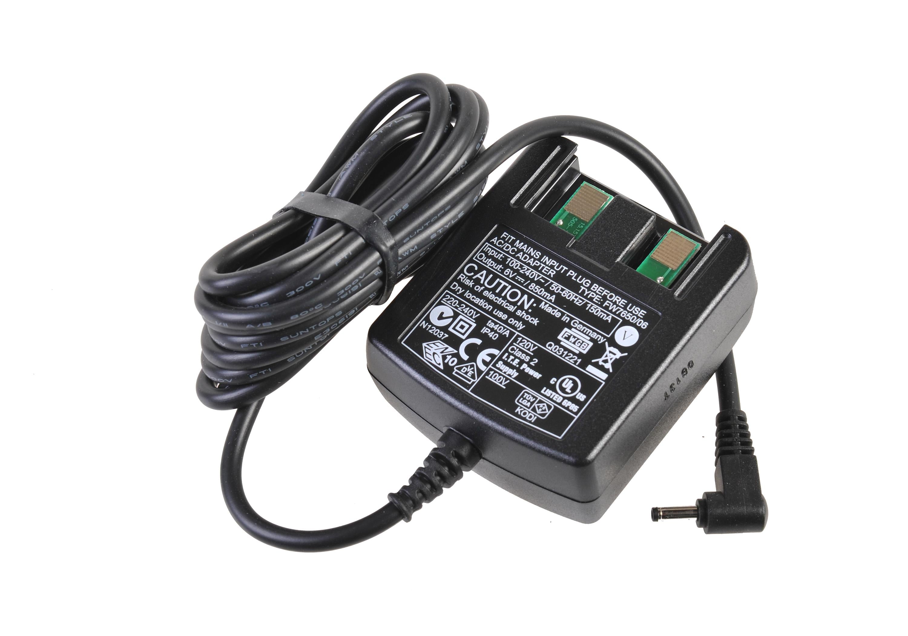 AC Charger with 4 International Adapters for the Iridium GO! Satellite Wi-Fi Hotspot
